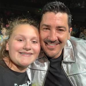 Meet your Posher, Leanne